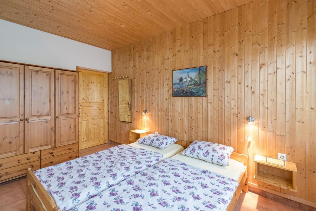 Ines & Hans Tar-Vabriga Exteriör bild
